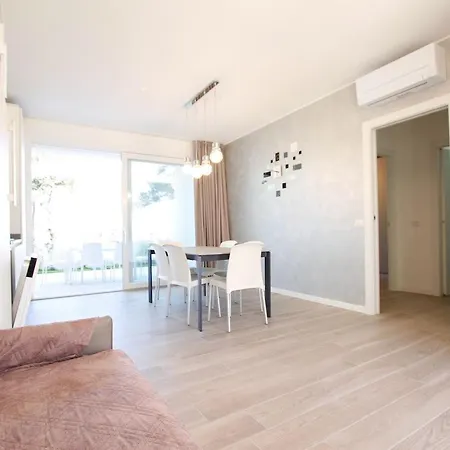 Village Le Tropezien - Immobiliare * Lido di Jesolo